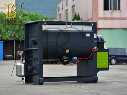 粉體臥式攪拌機可以裝置噴霧使用嗎？